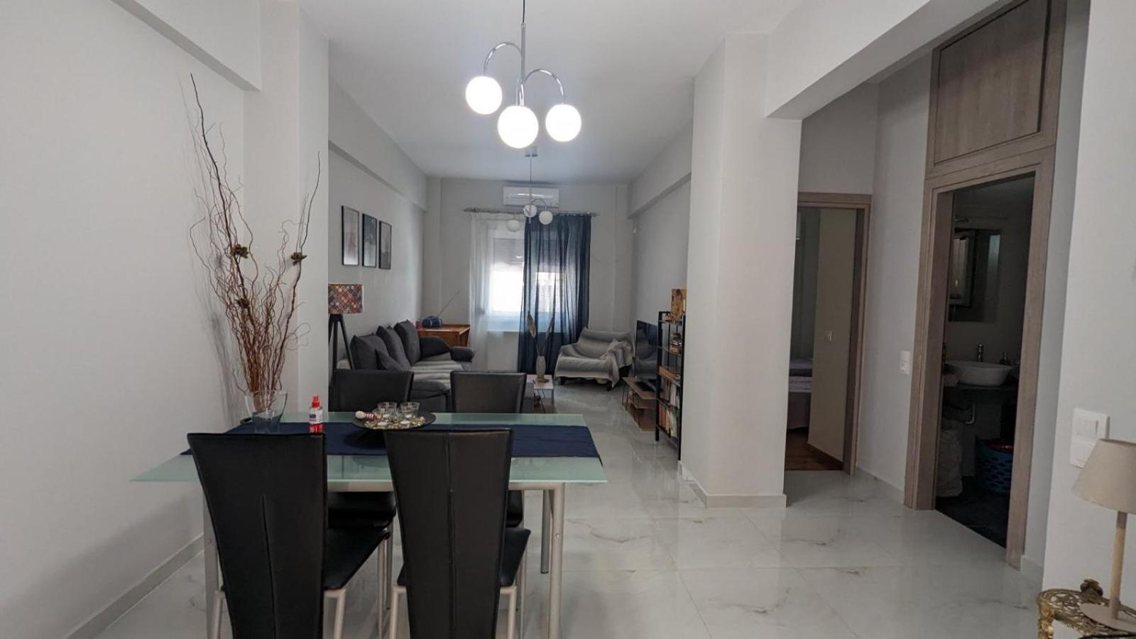 Luxury & Spacious Apartment In เอเธนส์ ภายนอก รูปภาพ